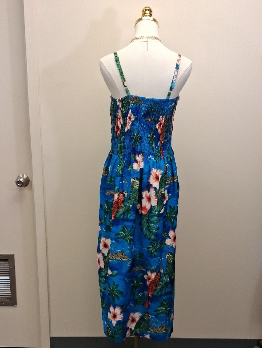 Tropical Floral Smocked Maxi Dress Adjustable Strap Flowy Size Medium - Picture 3 of 8